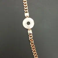 بدلیجات|بدلیجات|شیراز, پانصد دستگاه ارتش|دیوار