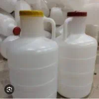 تعداد زیادی بشکه خیار شور وجعبه فرمونی