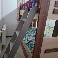 تخت دو طبقه