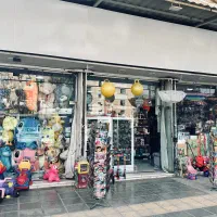 استخدام نیروی کار فروشگاه اسباب بازی
