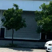 رهن و اجاره مغازه ۲۰۰متری بر خ اصلی