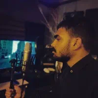 عاشق خوانندگی و موزیکی بیا