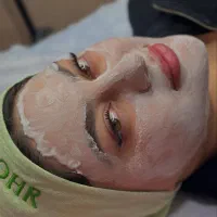 اسکین تراپیست.فیشیال پوست با توجه به مشکل|خدمات آرایشگری و زیبایی|نهاوند, |دیوار