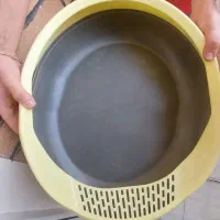 ظرف خاک گربه