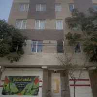 ۸۰ متر طبقه سوم با پارکینگ و آسانسور دو خواب