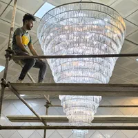 نصب ونصاب انواع لوستر(تعمیرو مونتاژ انواع لوسترها)