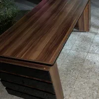 میز اداری در حد نو