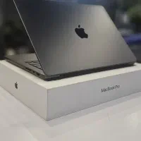 MacBook M3Pro اندروید اپل استور