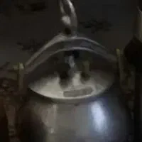 زود پز چدنی قدیمی هنوز کار میکنه و سالمه