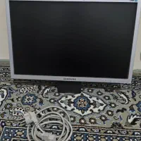 دو عدد مانیتور