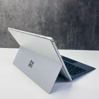 مایکروسافت Surface Pro 5 سبک، لمسی و قدرتمند