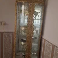 بوفه وساعت