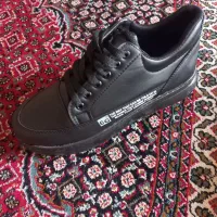 کفش اسپرت کاملا نو