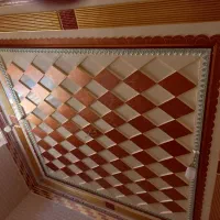 رنگ آمیزی ساختمان در پنجره