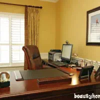 تعدادی همکارخانم جهت کار دفتری بامحیطی دورازحاشیه