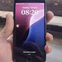 iPhone SE 2020 128 lla