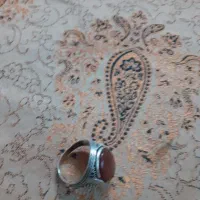 یه عدد انگشتر به فروش میرسد