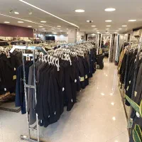 کار گر ساده با جا خواب جهت انبار داری پوشاک
