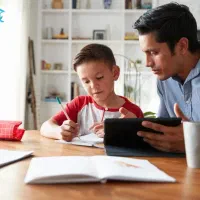 آموزش تمام درس‌های ابتدایی با معلم خانگی