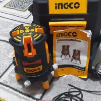 تراز لیزری .همراه باجعبه ودفترچه وعینک وشارژفابریک