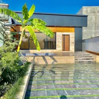 ویلا باغچه مدرن جنگلی