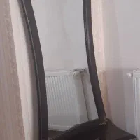 آیینه و کنسول