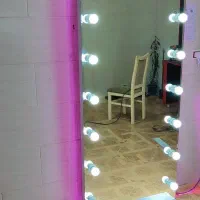 آینه و استند