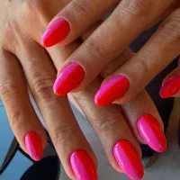 ترمیم ناخن کاشت ناخن پدیکور فرصت محدود