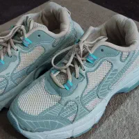 کفش سایز ۳۸