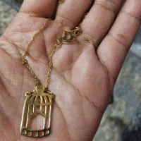 آویز طلا