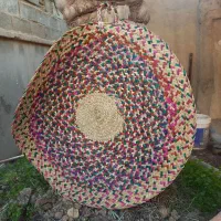 تعدادی وسایل حصیری