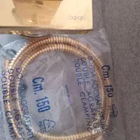 شیرپرکن آب ایستاده کنار وان|مصالح و تجهیزات ساختمان|شمشک, |دیوار