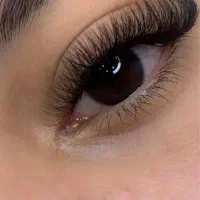 به یک‌مژه کار حرفه ای نیازمندیم