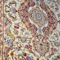 قالیچه زمینه کرم دستبافت