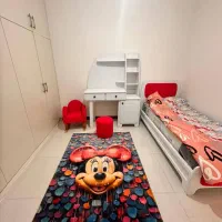 تخت و میز تحریر