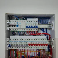 خدمات تخصصی برق ساختمان برقکار برق کاری|خدمات پیشه و مهارت|خمینی‌شهر, |دیوار