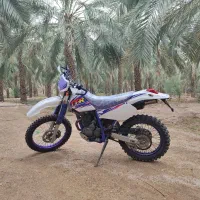 موتور سیکلت تی تی ار کیلومتر دیجیتال