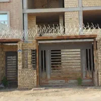 سه طبقه در باغ ابریشم