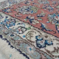 فرش دستباف گل ابریشم
