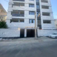 مدیر مارکتینگ و گروه فروش
