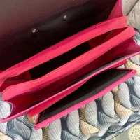 چمدان|کیف، کفش، کمربند|مشهد, امیر المومنین|دیوار