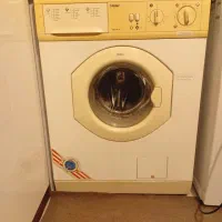 ماشین لباسشویی سالم بفروش می‌رسد.