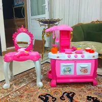 آشپزخانه و آینه کنسول و عروسک و غیره