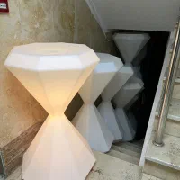 میز سوارز الماسی چراغ دار