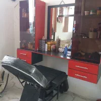 میزناخن ۲تومن ویترین بادوعدد اینه ۳تومن