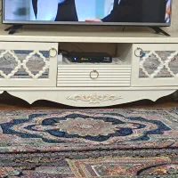 میز تلویزیون در حد نو