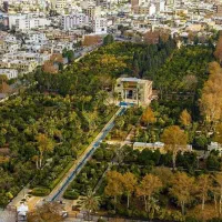 دوطبقه-در-مسیر-پرتردد-و-گردشگری-یک-پلاک-به-خیابان