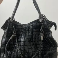 دوعدد کیف دوشی نو‌نو