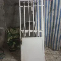 در سالن خیلی تمیزبدون پوسیدگی