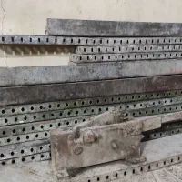 قالب بتن و جک بتن و قیچی میلگرد بر